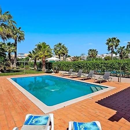 Sleeps 6 With Pool Air Con And Wifi ヴィラ *
