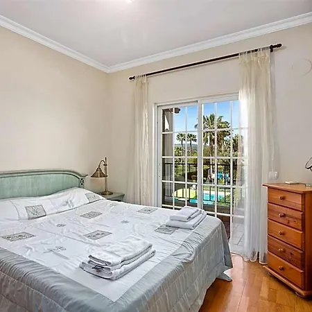 ヴィラ Sleeps 6 With Pool Air Con And Wifi ヴィラモウラ